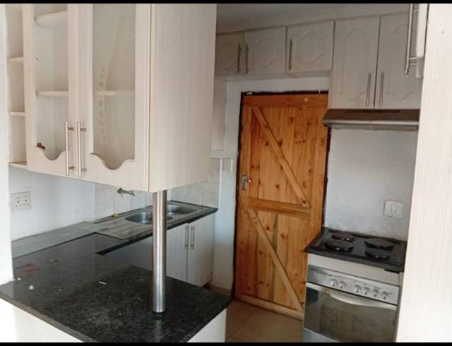 3 BEDROOM HOUSE FOR SALE IN DAWN PARK EXT